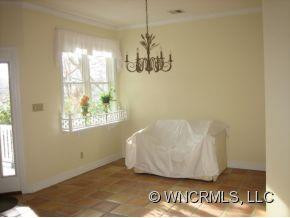 426 Manor Crest Lane - Photo 9