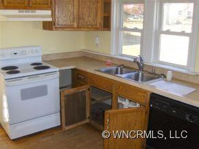 85 old case road - Photo 2
