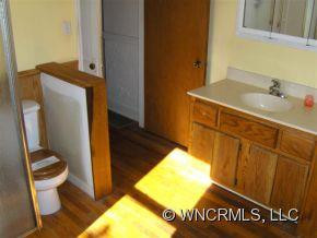 85 old case road - Photo 11