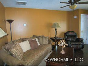 10 Yorktown Circle - Photo 4