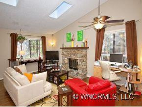 34 HICKORY HILLS DRIVE - Photo 3