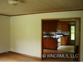 492 North Fork Road - Photo 4