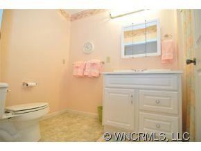 452 Walker Road - Photo 15