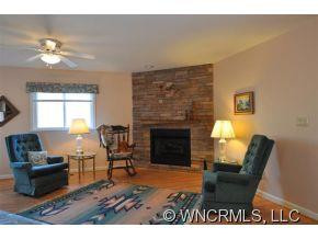 452 Walker Road - Photo 8