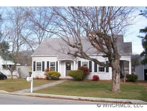 11 Lakeshore Drive
