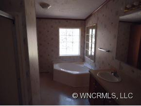 196 Gashes Creek - Photo 8
