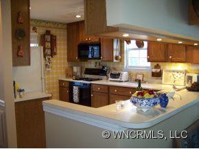 2701 Sagamore Lane - Photo 2