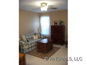 2701 Sagamore Lane - Photo 8