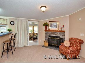 142 LARGO LANE - Photo 2