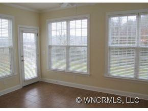 19 Manderley Way - Photo 7