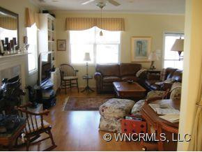 185 Cambridge Drive - Photo 2