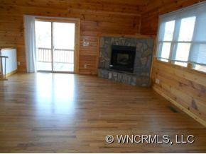 16 Hiawatha Drive - Photo 2