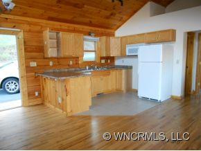 16 Hiawatha Drive - Photo 3