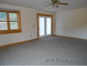 16 Hiawatha Drive - Photo 7