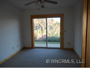 16 Hiawatha Drive - Photo 8