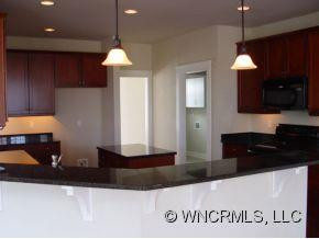 8 White Palmer Court - Photo 3