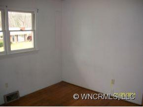 317 Thomas Park - Photo 10