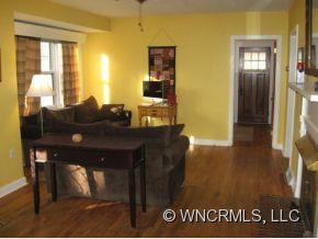 76 Nevada Ave - Photo 2