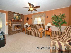 282 CLOVER DRIVE - Photo 4