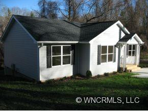 102 Iris Street - Photo 2