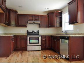 102 Iris Street - Photo 8
