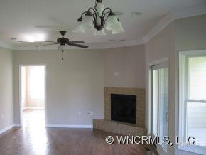 38 Woods Crossing - Photo 4