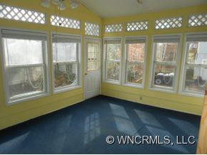 250 Hawthorne - Photo 7