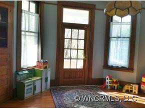 372 Montford Avenue - Photo 14