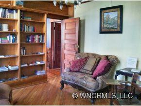 372 Montford Avenue - Photo 15