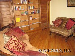372 Montford Avenue - Photo 4