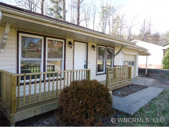 20 Springside Dr