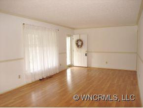 51 UNDERHILL RD - Photo 4