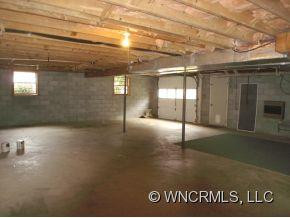 51 UNDERHILL RD - Photo 10