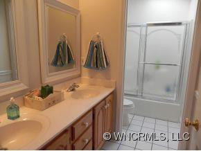 1130 New Castle Court - Photo 14