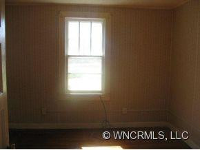 7513 OLD LINVILLE ROAD - Photo 2