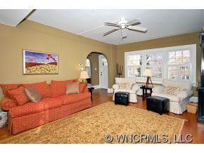33 Mount Vernon Circle - Photo 2