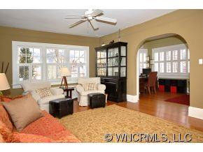 33 Mount Vernon Circle - Photo 3