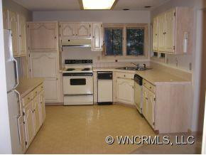 155 Three Mile Knob Road - Photo 3