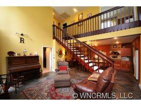 716 Greenwood Drive - Photo 3