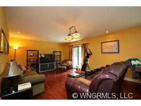 716 Greenwood Drive - Photo 9