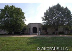 177 Carlton Drive - Photo 2