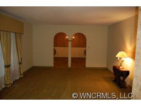 177 Carlton Drive - Photo 3