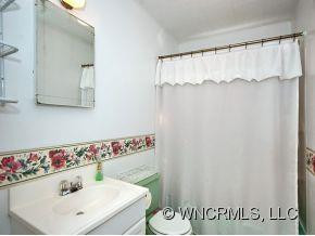 1116 HYMAN AVENUE - Photo 7