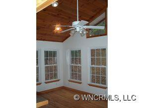 2346 Valencia Dr - Photo 6