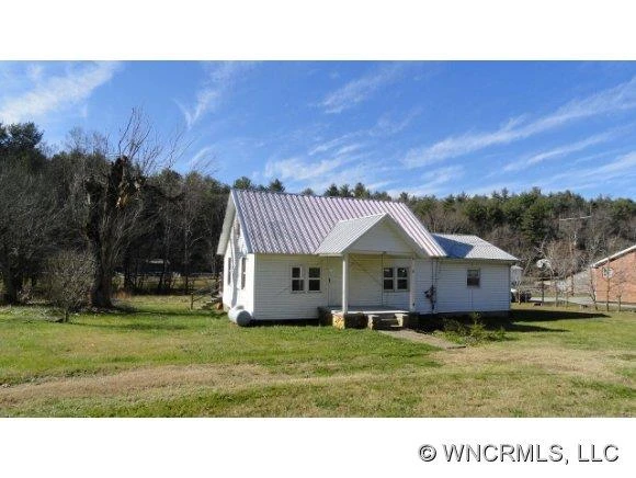 561 Mills Gap