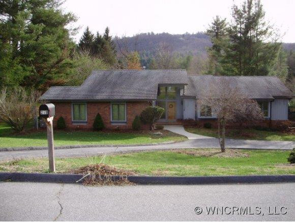 219 Hawthorn Dr