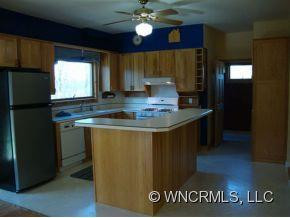 28 ROCKY HOLLOW - Photo 4