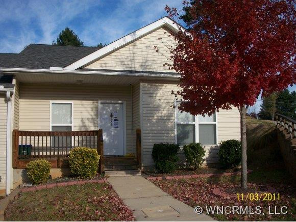 701 Villas Court