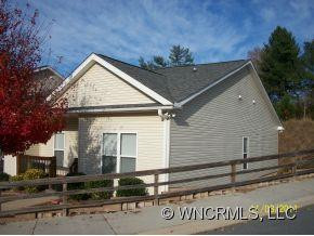 701 Villas Court - Photo 2