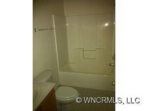 701 Villas Court - Photo 12